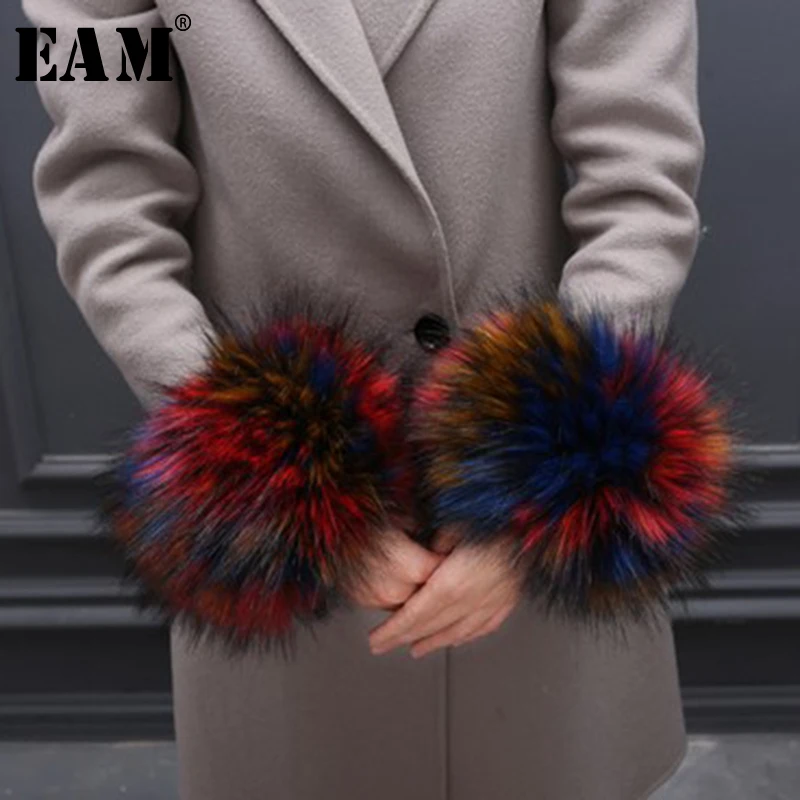 

[EAM] Women Multicolor Imitate Fox Fur Wristband Bracelet New Temperament Fashion Tide All-match Spring Autumn 2019 LE888