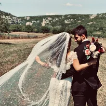 Горячая слоновой кости Свадебная вуаль с гребнем один слой собора Королевский жемчуг свадебная вуаль Veu de Noi
