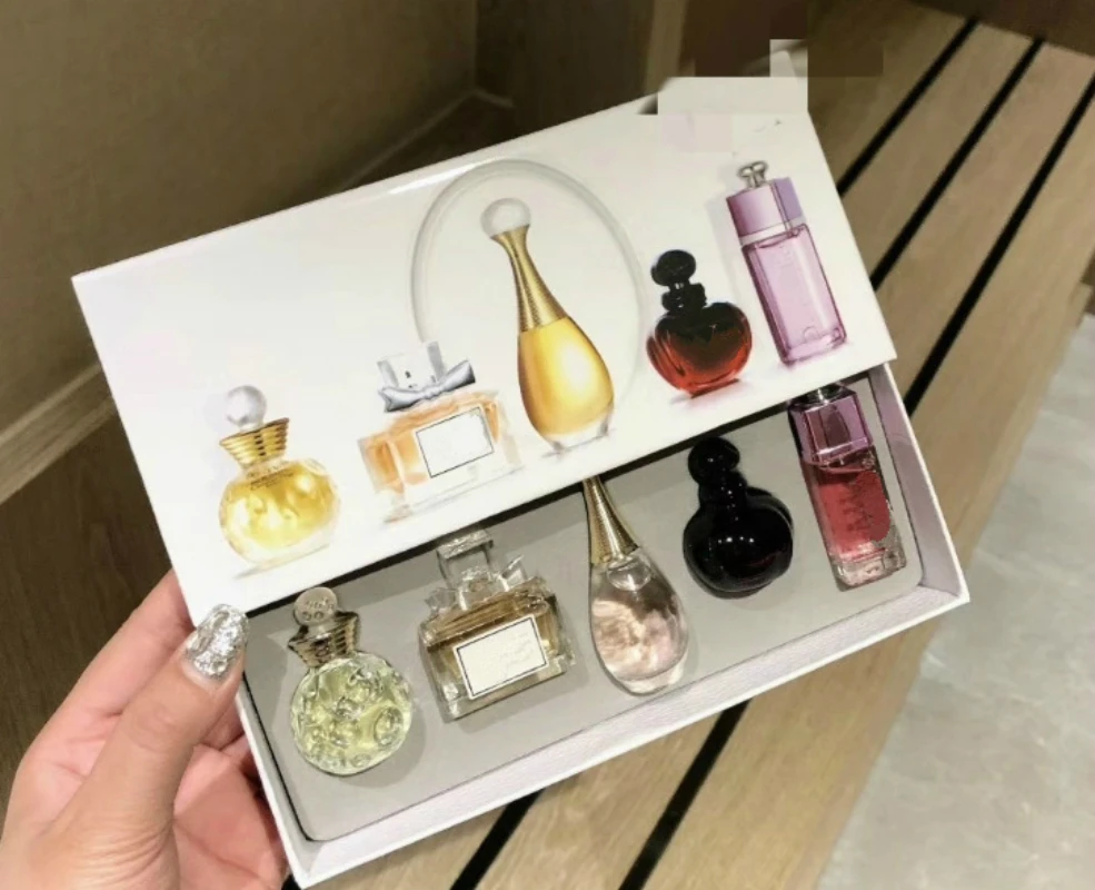 5Pcs Original Sample Perfume For Women Sexy Long Lasting Eau De Q Version Women Parfum With Beautiful Package 1Set Fragrances (3)_meitu_7