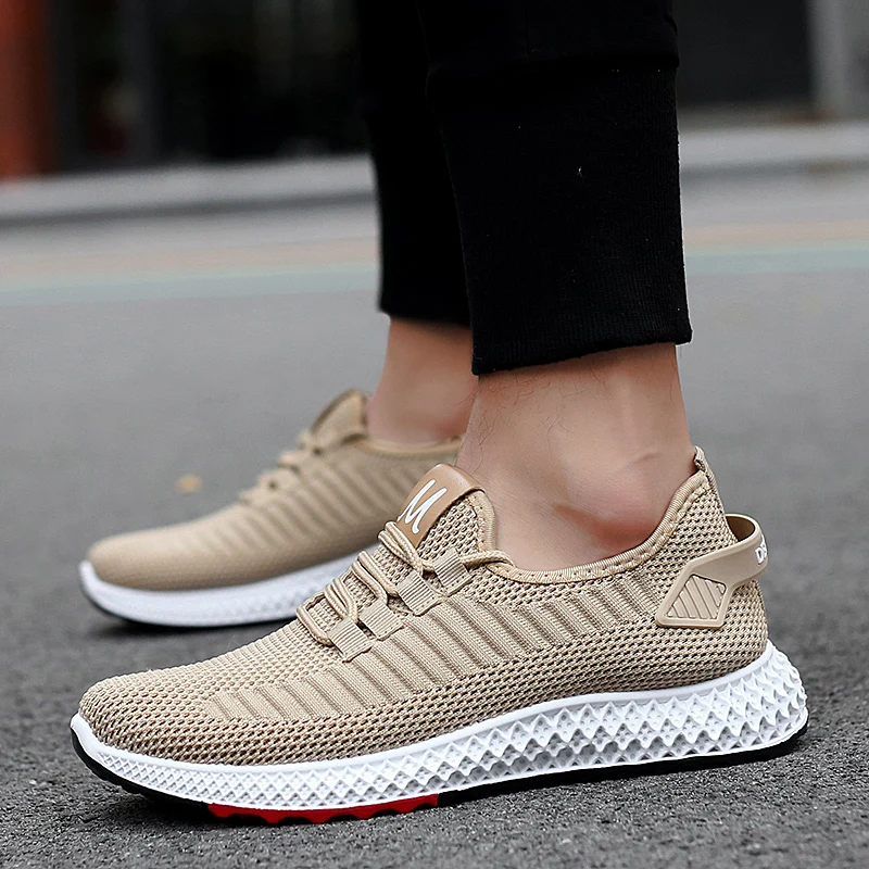 Men's walking shoes fly-woven mesh breathable sneakers comfortable wear-resistant casual lightweight non-slip jogging shoes
