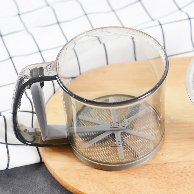 Flour Sieve Cup Powder Sieve Mesh Kitchen Gadget Cakes Hand-Screened Sugar Mesh Sieve Baking Sieve Strainer Plastic Press Cup