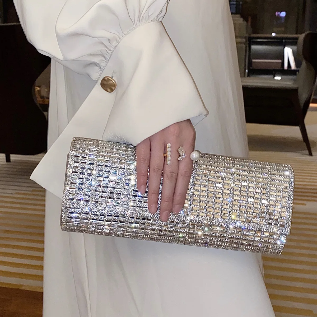 【Saint Laurent】DIAMOND CLUTCH BAG◆697655B870W Hf1b12c2b53a342a48c62f788adf78