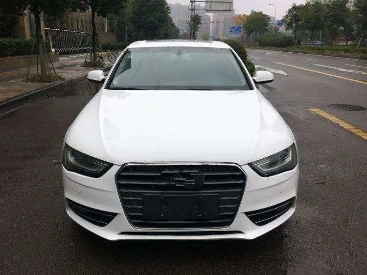 Для audi A4 13/14/15 передние фары прозрачный абажуры лампа основа маски фары крышка объектива лобовых фар - Цвет: Left and Right
