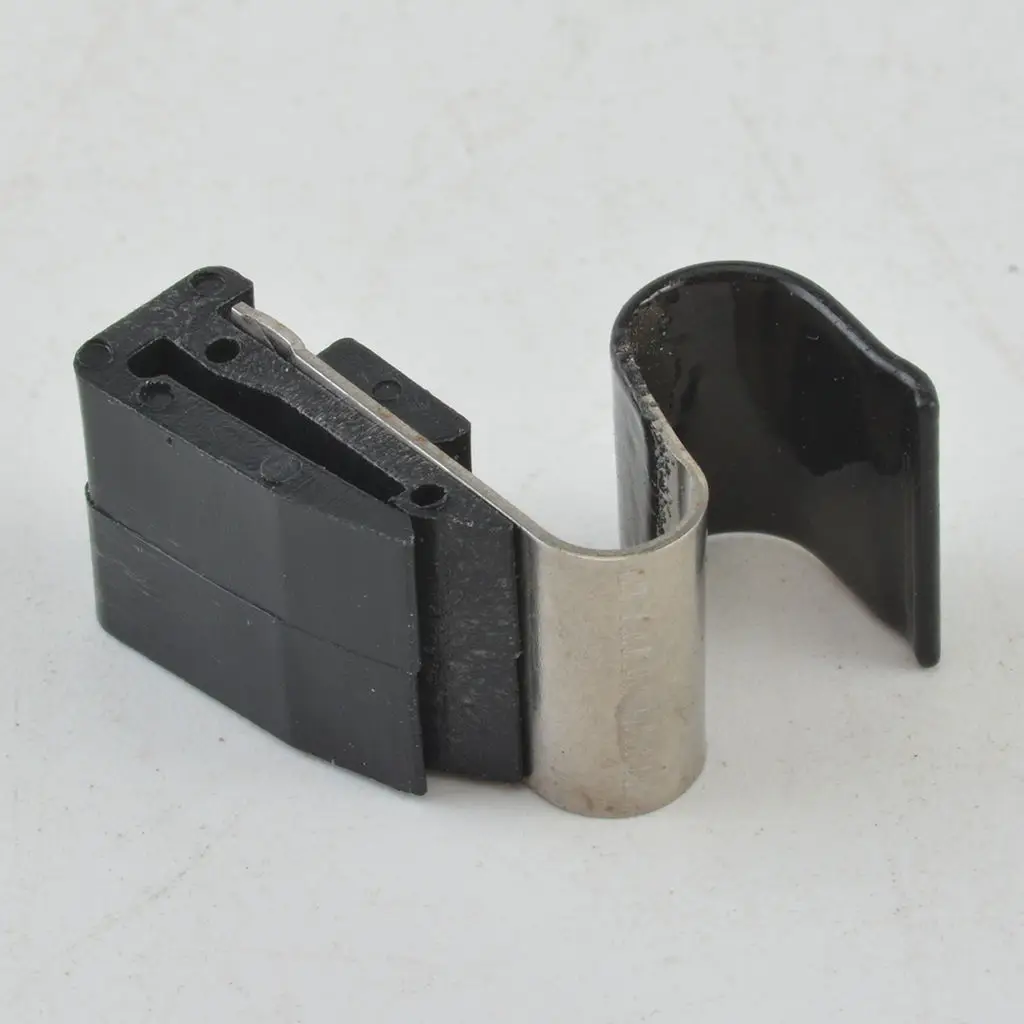Genuine Fuel Gas Lid Door with Spring Clip For Mitsubishi MR970563 MB642442 3cm/1.18in fuel tank cover fuel tank cap oil fuel cap