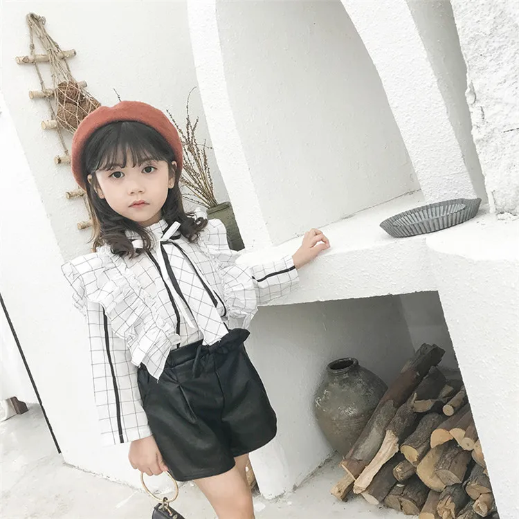 Photo Shoot Spring And Autumn Korean-style New Style Children Beads Leather Shorts Bow Girls Crawler
