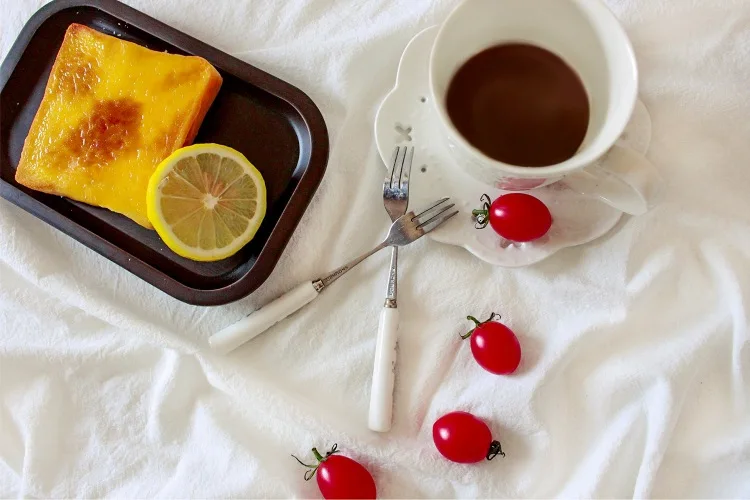 mesa branca lavável para festa de casamento