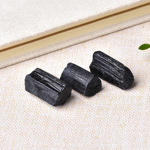 black tourmaline Stone Healing stone Raw Crystals Reiki mineral Home Decoration Energy Stone Rock Mineral Specimen gift