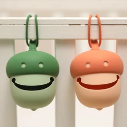 Soporte de silicona para chupete de bebé, seguro, fácil de limpiar, sin BPA, seta sonriente, caja portátil para recién nacido, regalo, 1 ud.