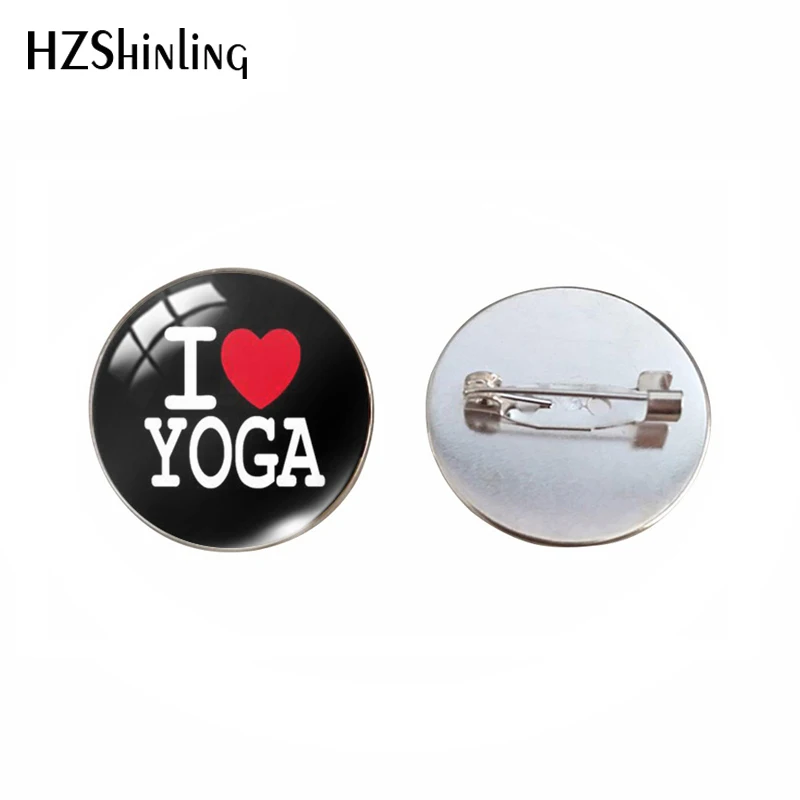 Брошь со стеклянным кабошоном и надписью I Love Yoga|Броши| |