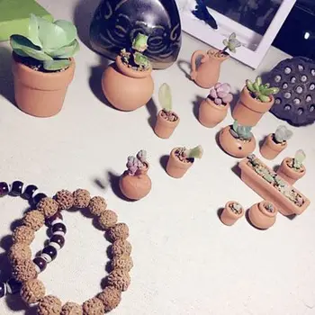 

3PCS/LOT Mdollhouse Miniature Kinds of Red Clay Coarse Pottery Mini Red Pottery Flowerpot Meaty Plant Flowers Terra-cotta Pot