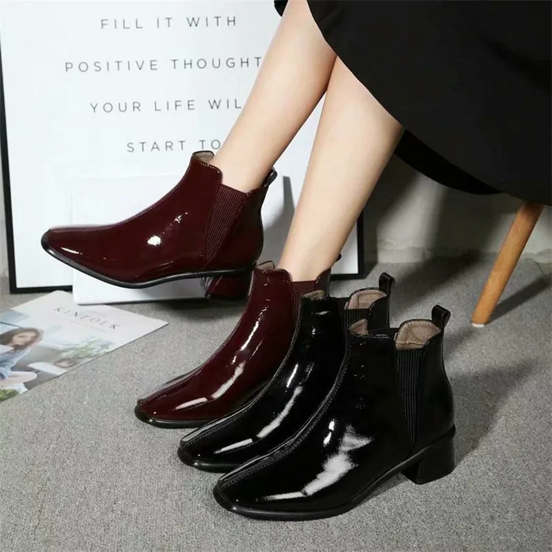 Scarpe donna/женские ботинки; Botines Mujer; обувь в стиле панк из лакированной кожи; chaussures femme; Ботинки Челси с острым носком; женские ботинки с пряжкой