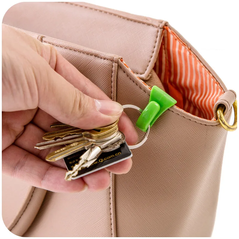Plastic Mini Bag Keychain Built In Hook 2Pcs Random Color Quick Retrieval Convenient Find Items Prevent Loss multi purpose hooks,bag hook,bag hanger