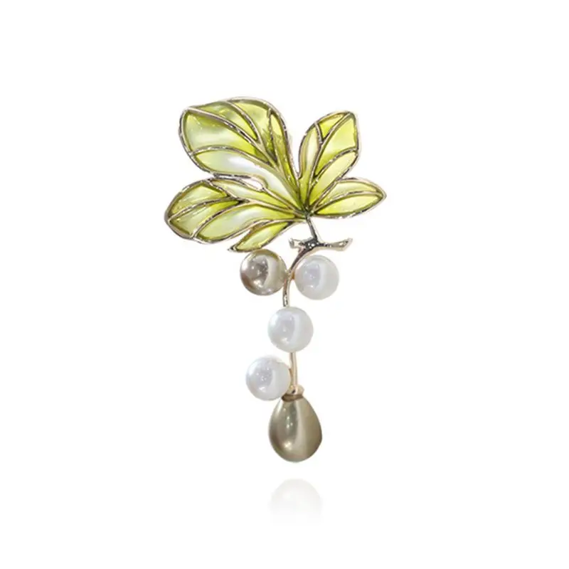 

Fashion Epoxy Green Palm Leaf Retro Brooch Pearl Plant Clothing Hat Pin Multicolor Decor