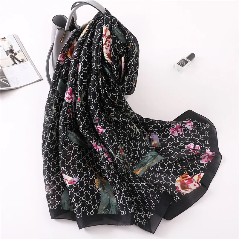 

Designer 2019 women scarf fashion print silk scarves summer shawls and wraps soft pashmina bandana foulard hijabs beach bufanda