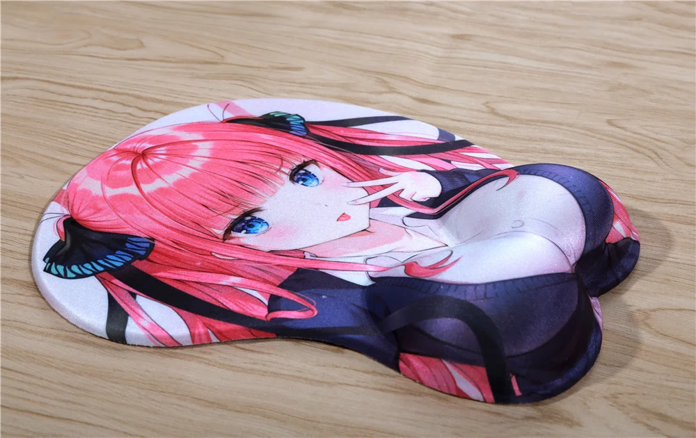 FFFAS 3D Mouse Pad Mat The Quintessential Quintuplets Nakano Nino Wrist Rest Breast Gaming Mousepad for Computer Keyboard