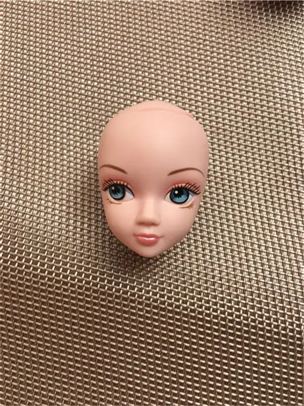 doll with no head
