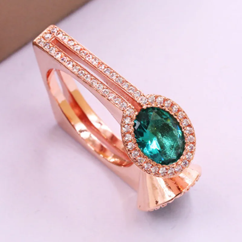 11896118174_751171350