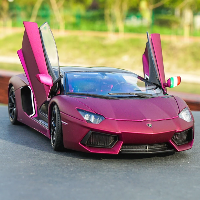 small toy lamborghini