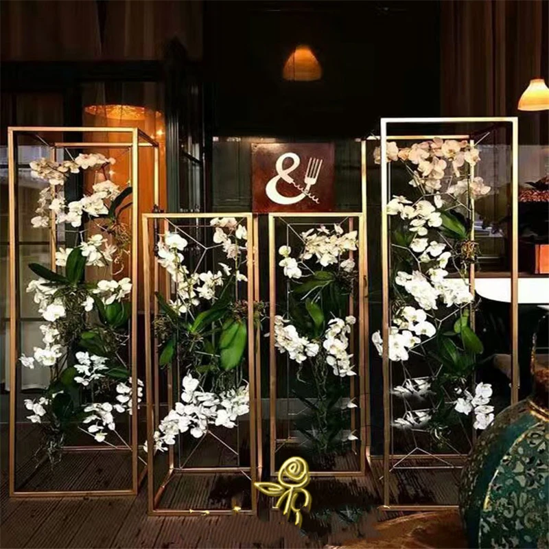 

4PCS Wedding Desktop Center Vase Floor Vase Plating Process Metal Road Leading Frame Party Decoration