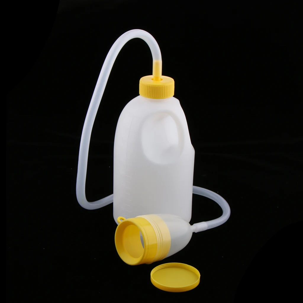 Portable 1700ml Reusable Male Bed Pee Urinal Bottle Drainage Car Toilet Tool