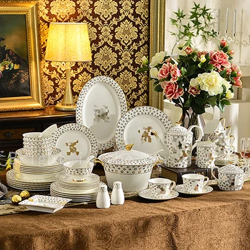 

58PCS Bone China Dinner Set High Quality New Home Decor European Kitchen Accessories Party Wedding Decoration