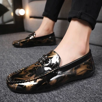 

Breathable Holes Men Fashion Shoes Lazy Street Trend Men Casual Shoes Outdoor Breathable Men Flats Shoes Adult Zapatos Hombre