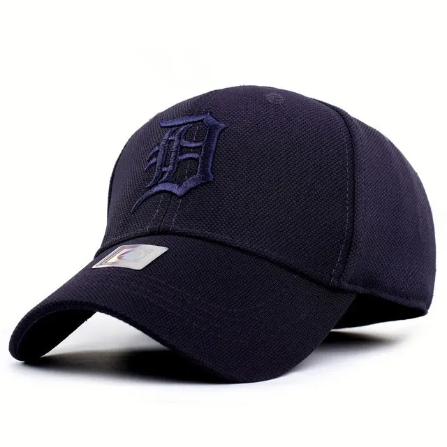 Black Fitted Closed Full Baseball Cap 