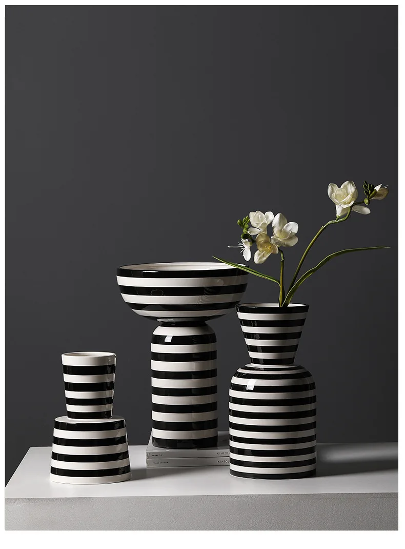 未使用・新品 手作り陶器 花瓶 白茶ストライプ クラシックな黒と白の縞模様のセラミック花瓶,フラワー