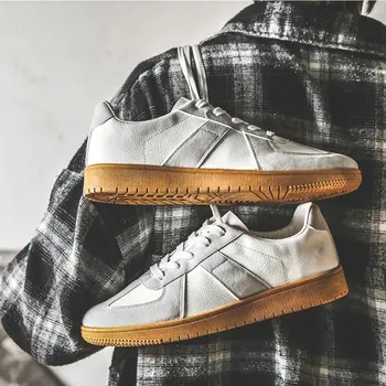 

INS Vintage Dad Sneakers Kanye Fashion West Light Breathable Men Casual Shoes Zapatillas Hombre Casual Tenis Masculino