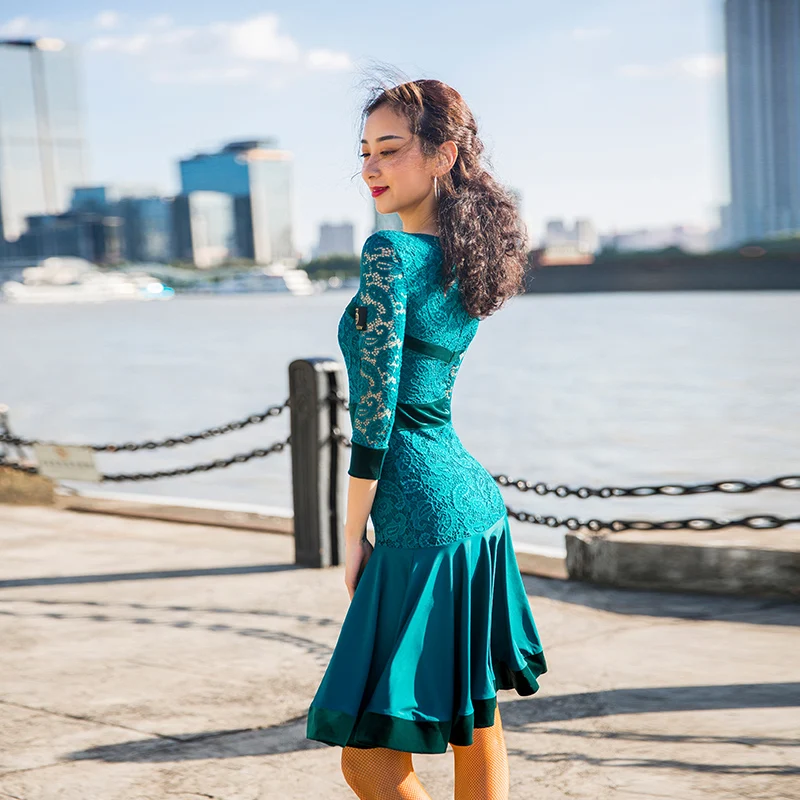 Latin Dance Dress Female Green Lace Dancing Dress Adult Long-Sleeved Dress Autumn Dress Women Velvet Big Swing Skirt