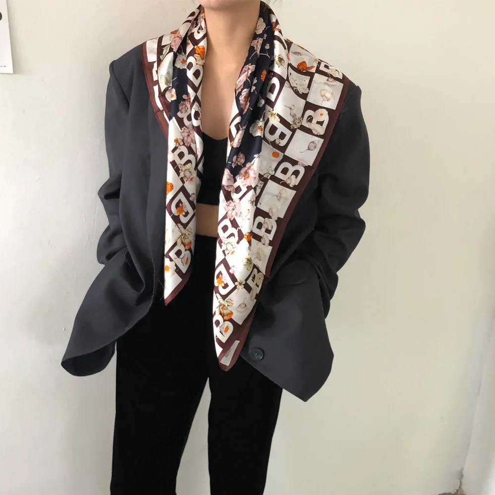 

Autumn And Winter Wilk Print Scarf Wild Decoration Neck Silk Scarf Shawl Mulberry Silk Scarf Generous Temperament Changeable90cm