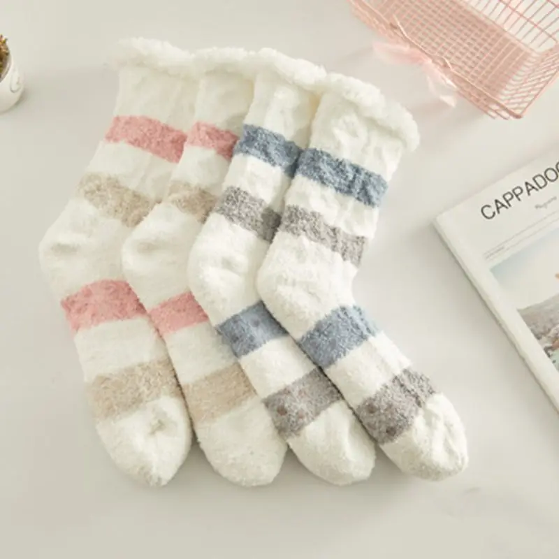 Женские зимние носки-тапочки ярких цветов в полоску; теплые нескользящие носки из плотного бархата кораллового цвета; теплые чулочно-носочные изделия