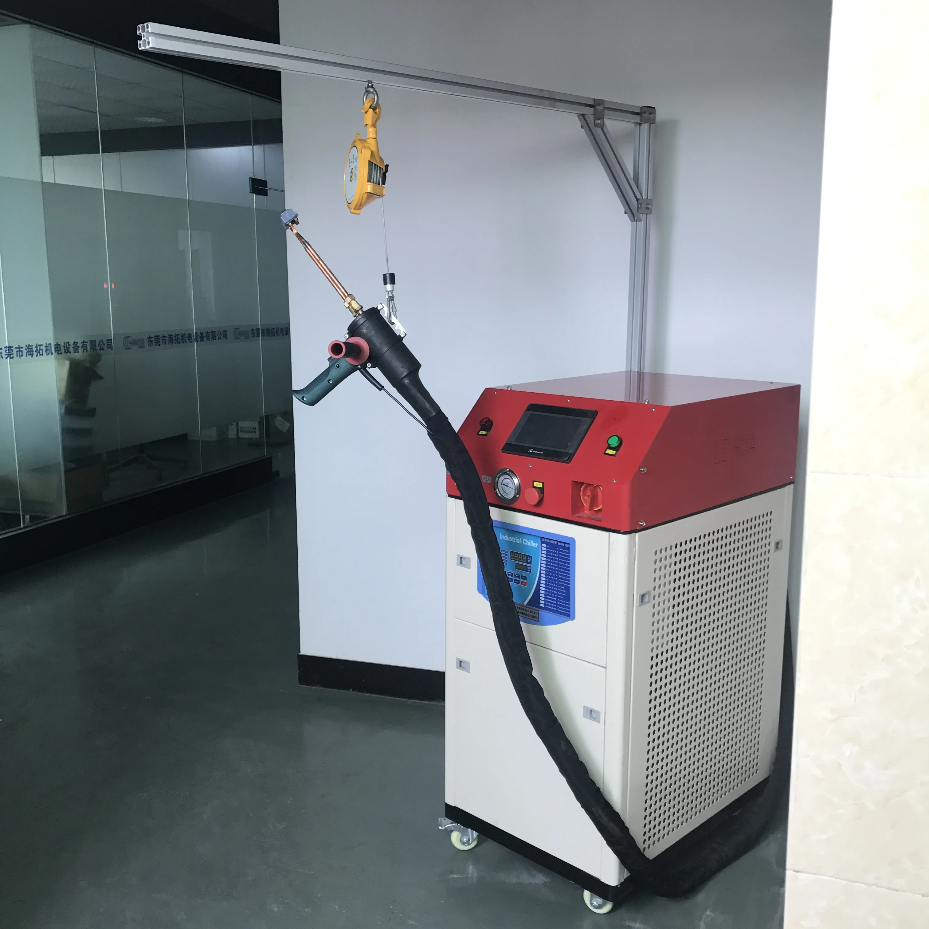  25KW Hand-held portable welding induction machine Mobile heating equipment for copper welding