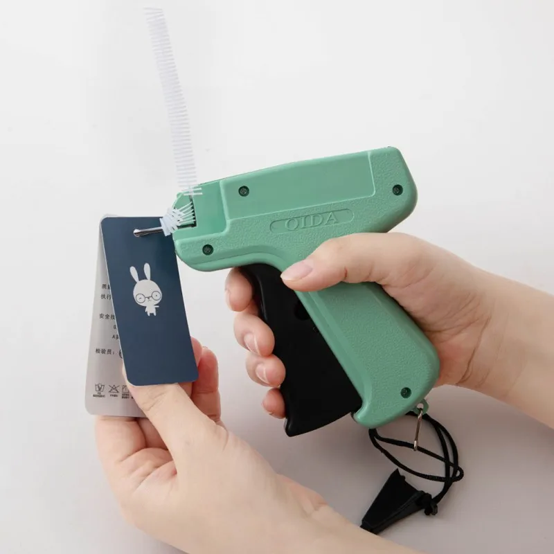 1000 Barbs + 2.5cm Needles Clothes Garment Price Label Tags Gun Marking DIY Apparel Tagging Guns Sewing Craft Tools 2 Colors clothing label gun,label gun,price label gun,garment label gun,clothing tagging gun,tagging gun barbs