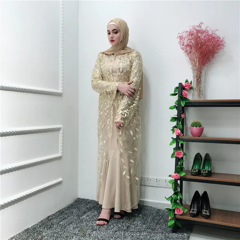 1090357284_1795650382_