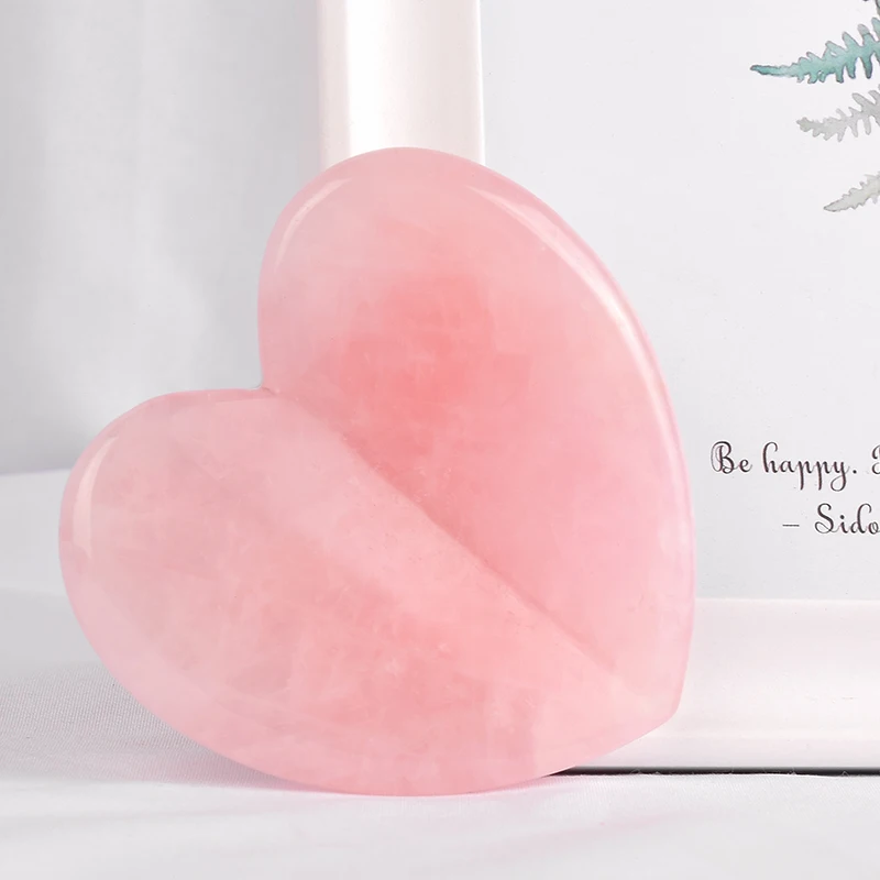 Natural pink crystal scrapping board heart-shaped scrapping board facial cleansing meridian pull tight skin care tools room on the broom a push pull and slide board