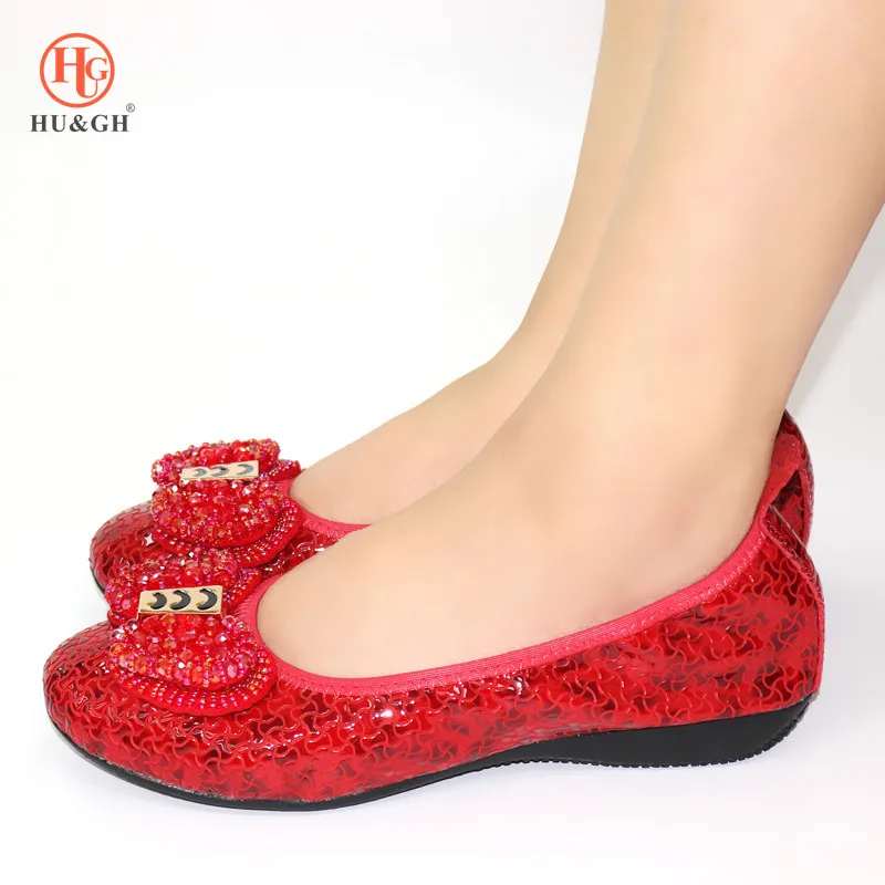 Складные балетки на плоской подошве; 4 цвета; женская обувь на плоской подошве с острым носком; большие размеры 44; женская обувь из лакированной кожи с квадратной пряжкой - Цвет: Красный