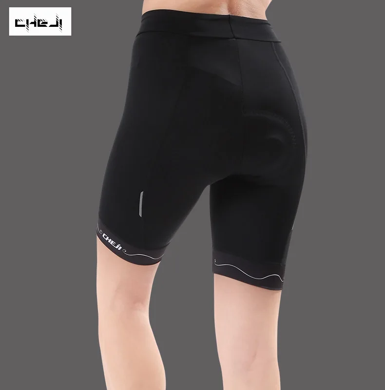 pink lycra cycling shorts