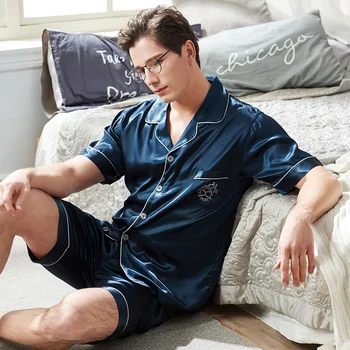 

2020 New Men Silk Satin Pajamas Set Summer Europe Male Cardigan Plus Size Ice Silk Pyjama Short-sleeved Shorts Pijama Hombre