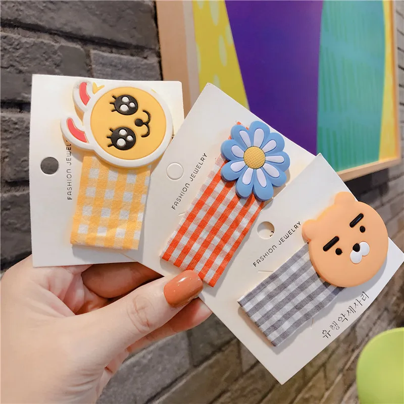 2020 New Child Hair Pins Simple Cute Cartoon Rabbit Flower Bear Animal Fabric Plaid Clips for Girl Fashion Accessories | Детская одежда