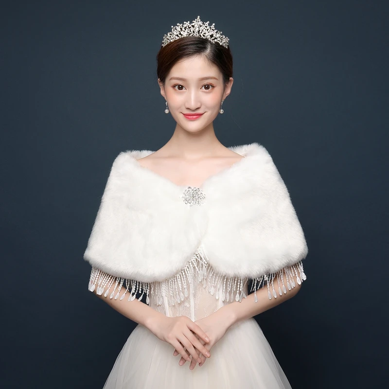 

JIERUIZE Winter Wedding Bridal Shawl Warm Faux Fur Wrap Lace Edge Short Cloak Lady Thick Party Cold-proof Cape