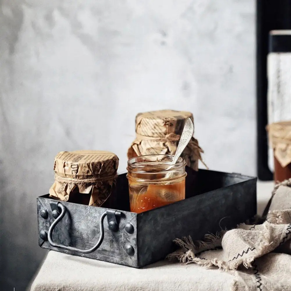 

Storage Basket Iron Serving Trays Retro Metal Storage Sundries Tray Breakfast Bread Cake Plate