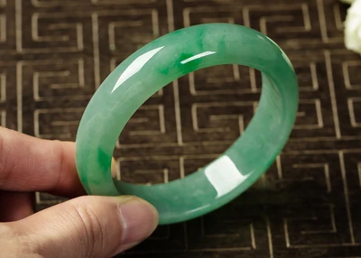 

Zheru Jewelry Natural Burmese Jade Light Green 54-64mm Bracelet Elegant Princess Jewelry Best Gift
