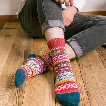 

5 Pairs/Set Unisex Winter Fashion Warm Thicken Knit Wool Breathable Crew Socks Retro Style Colorful Mans Socks Breathable