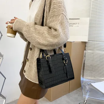 

Ladies Fashion One-Shoulder Handbag All-Match Messenger Bag color shoulder bag ladies handbag saddle bag Fashion trend ladies