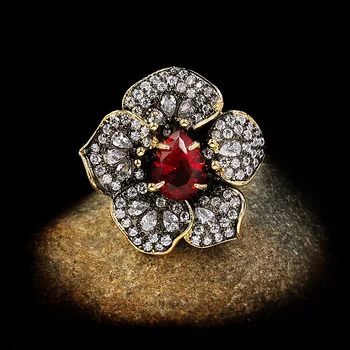 

Classic Ladies Black Gold Jewelry Flower Ring Inlaid Red Zircon Luxury Flower Ring New Ladies Ring Jewelry Wedding Ring