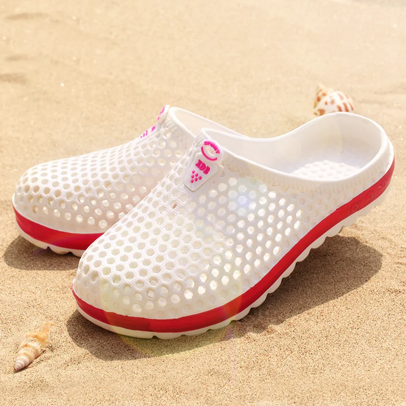 Men Slippers 2021 Summer Clogs Unisex Beach Slipper Lightweight EVA Couple Flip Flops Quick Dry Garden Shoes Lovers Pool Sandals