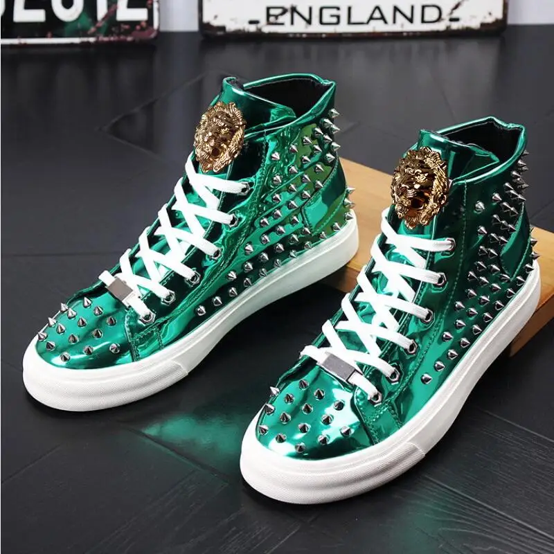 

Men's casual shoes high top trendy patent leather flat shoes brand hot rivet leisure shoes net red hot push crease resistant P5