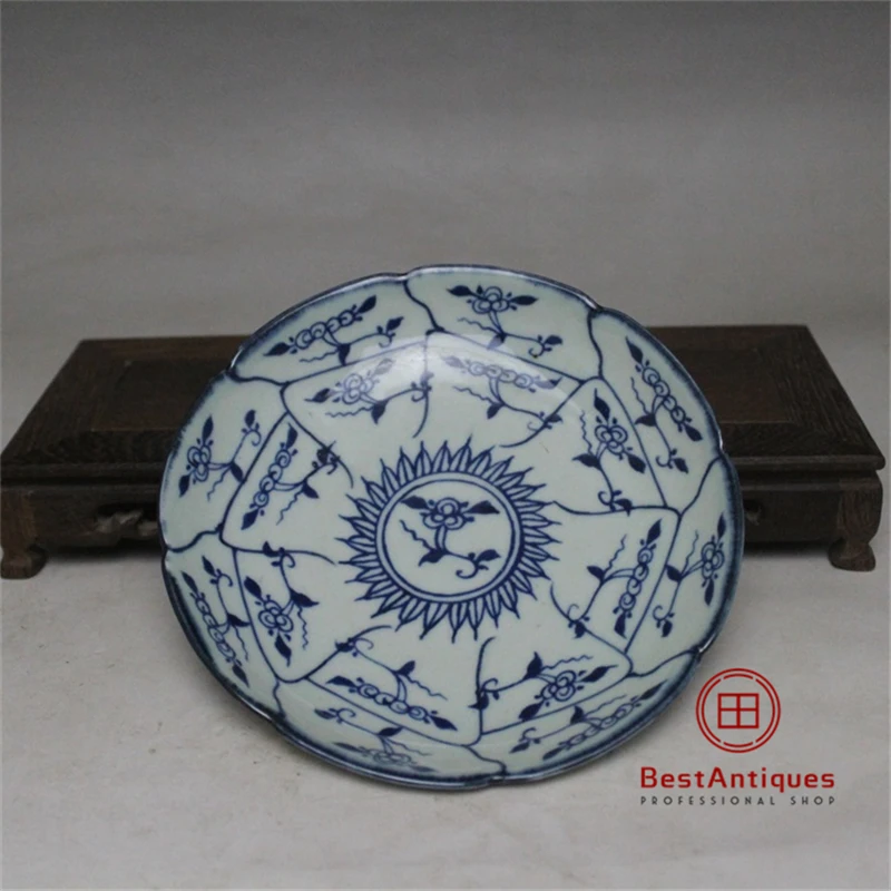 

Qing Blue and White Porcelain Ganoderma Lucidum Disc Flower Vase Antique Vase Decoration Vintage Porcelain Collection Home Decor