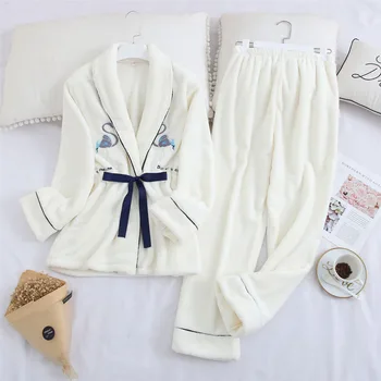 

2020 Winter Pajamas For Women Thicken Sleepwear Warm 2 Pcs Pajamas Set Flannel Home Clothes Crane embroidery Cute Pyjamas Suit